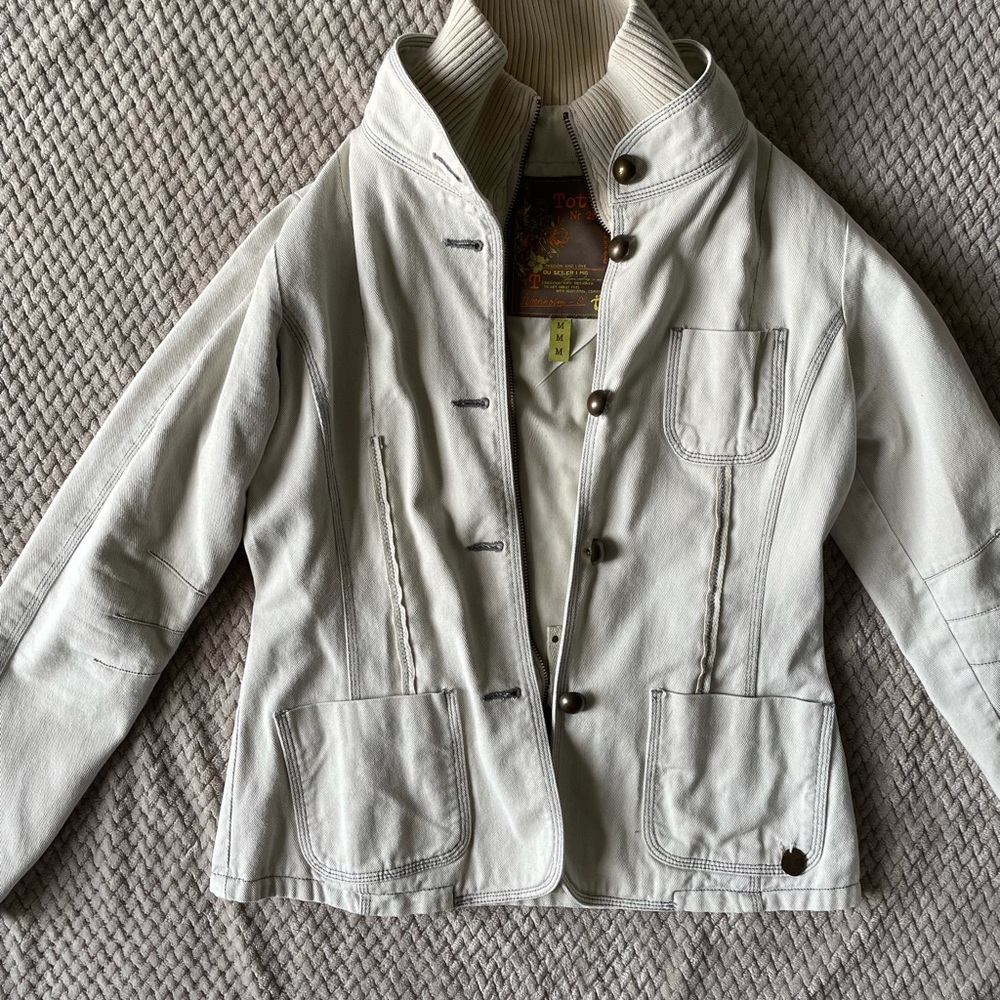 Totto jacket size M color beige shell 100% algodón